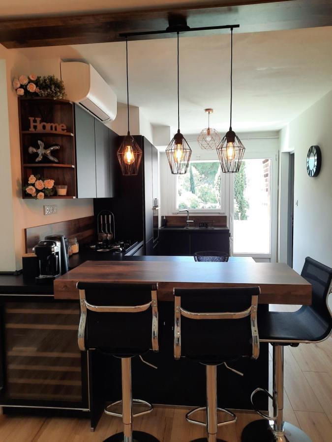 Mon Petit Paradis, Cassis Centre Apt 90 M2, 200 M Mer, Terr Plein Sud, Clim Park Prive المظهر الخارجي الصورة