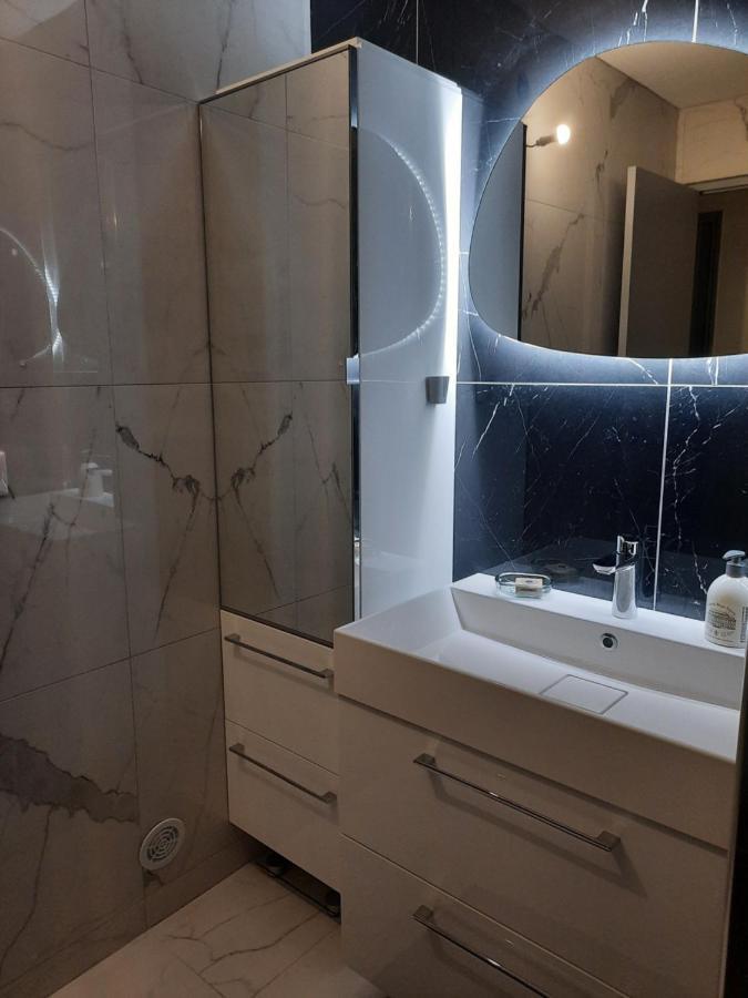 Mon Petit Paradis, Cassis Centre Apt 90 M2, 200 M Mer, Terr Plein Sud, Clim Park Prive المظهر الخارجي الصورة